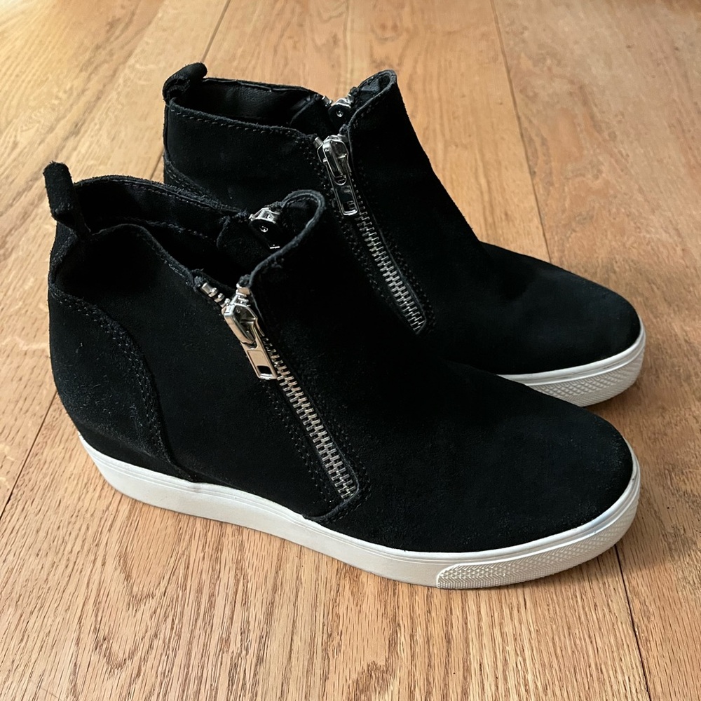 Steve Madden Black Suede Wedge Booties with White Outsole